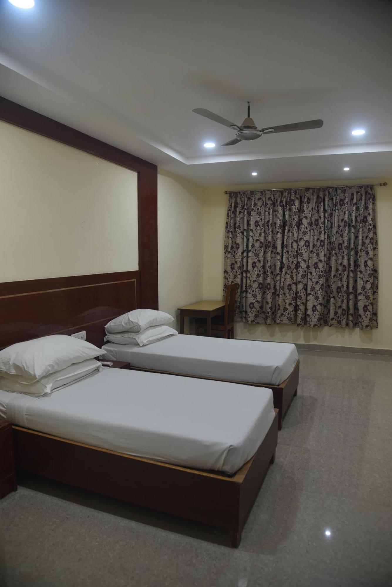Indo Hokke Hotel Rajgir Ngoại thất bức ảnh
