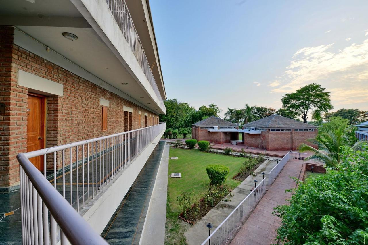 Indo Hokke Hotel Rajgir Ngoại thất bức ảnh